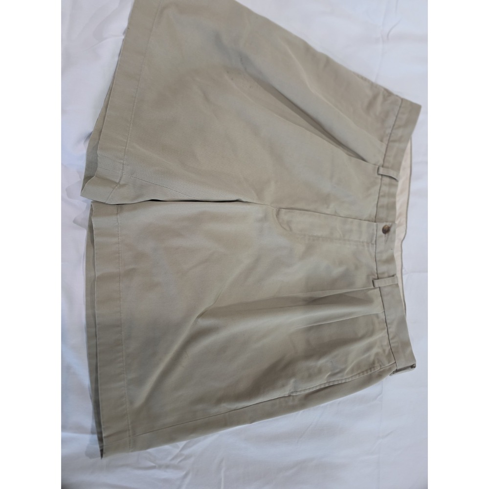Brooks Brothers Khaki Chino Shorts Pleated Front 8" INS Mens Size 40